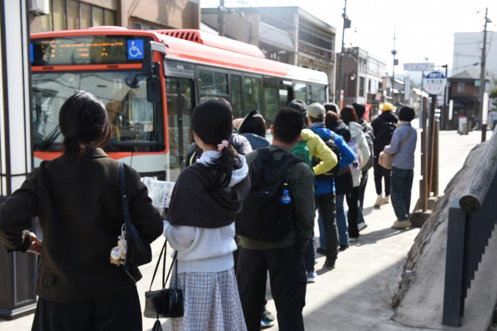 路線バス「伊根線」の混雑が問題に