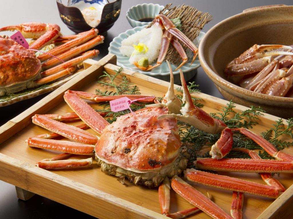 こだわりの松葉ガニ、名物は「蒸しがに鍋」