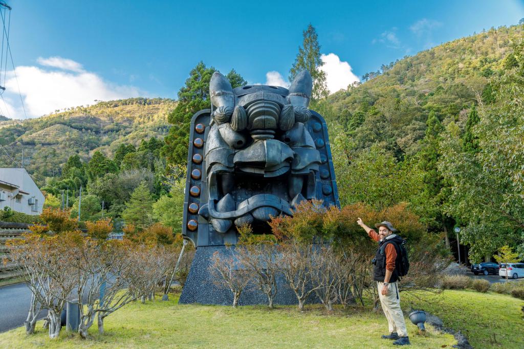 旅行企画・実施